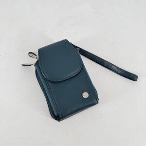 Travelon Teal Leather Travel Wallet Wristlet Organizer Pouch